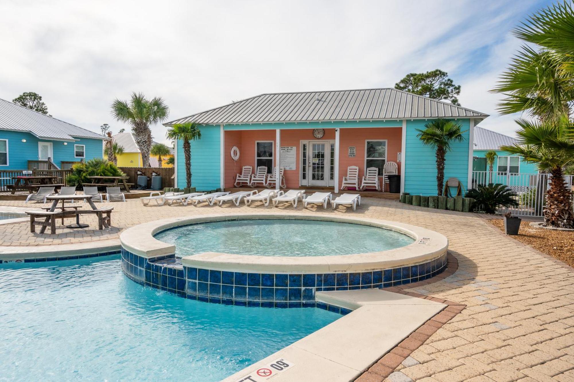Cottage Beach House Steps From Beach 3 Bedroom 2 Bath ガルフ・ショアーズ エクステリア 写真