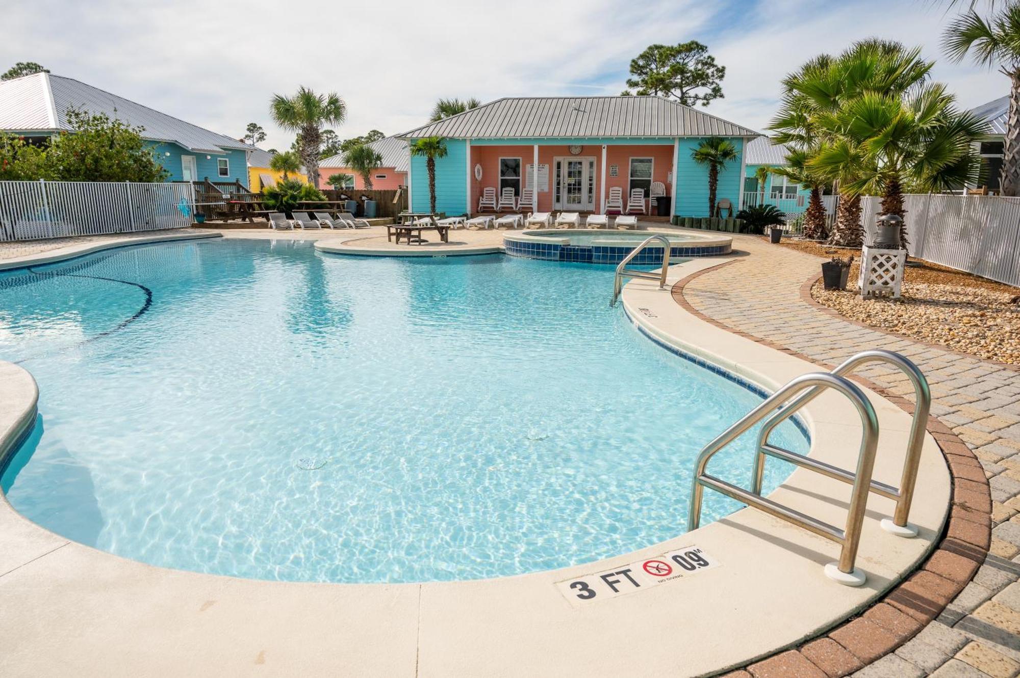 Cottage Beach House Steps From Beach 3 Bedroom 2 Bath ガルフ・ショアーズ エクステリア 写真